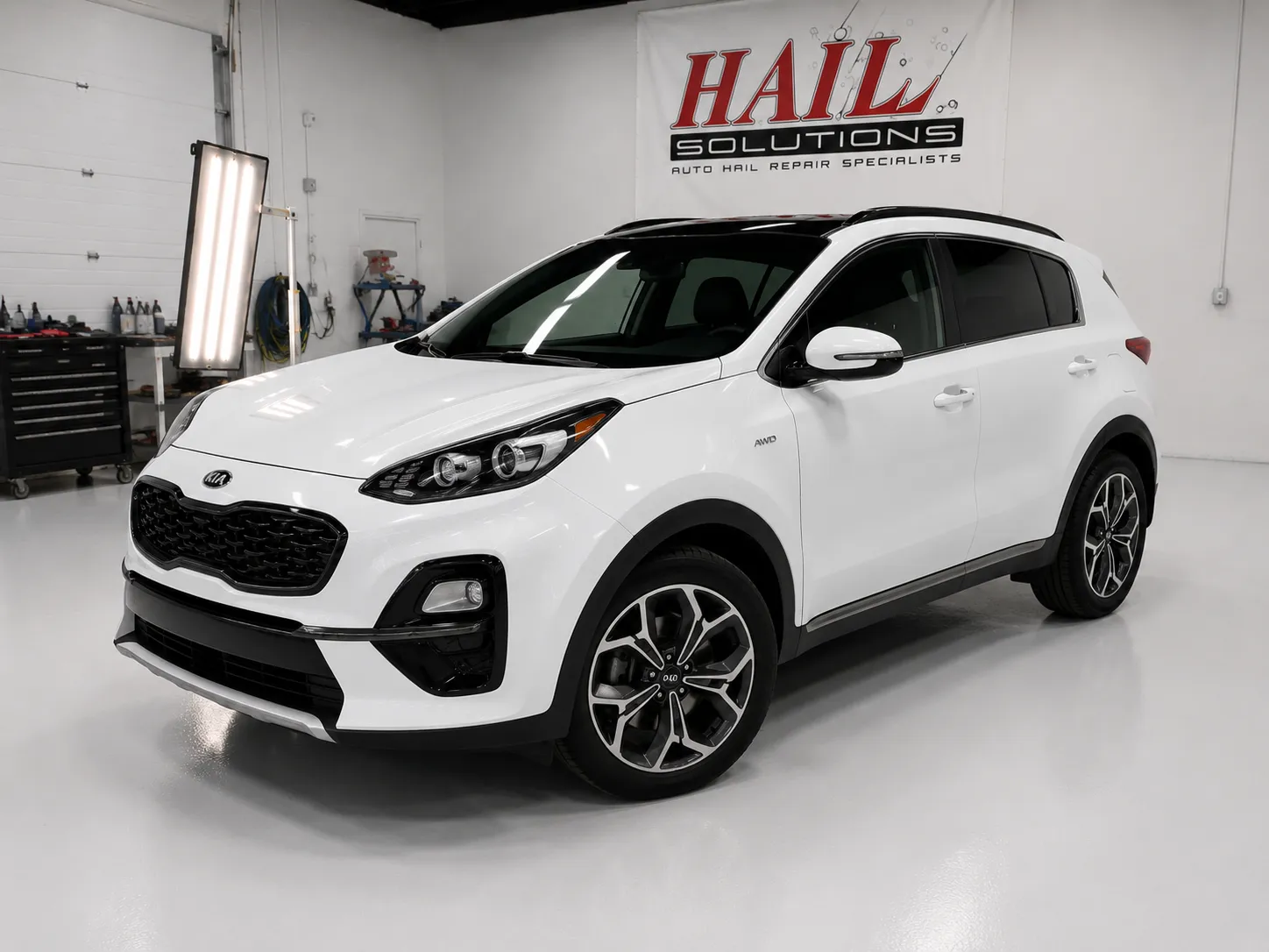 2019 Kia Sportage hail damage repair in Bonner Springs, KS — detail photo 1