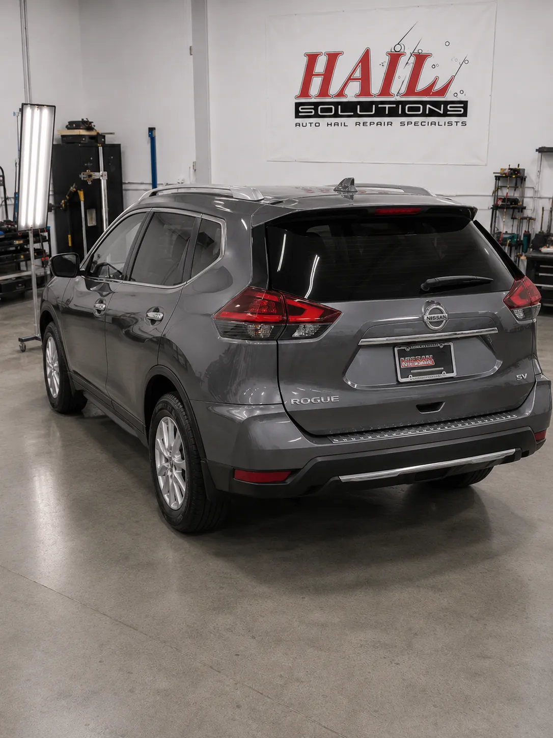2019 Nissan Rogue hail damage repair in Blue Springs, MO — detail photo 1