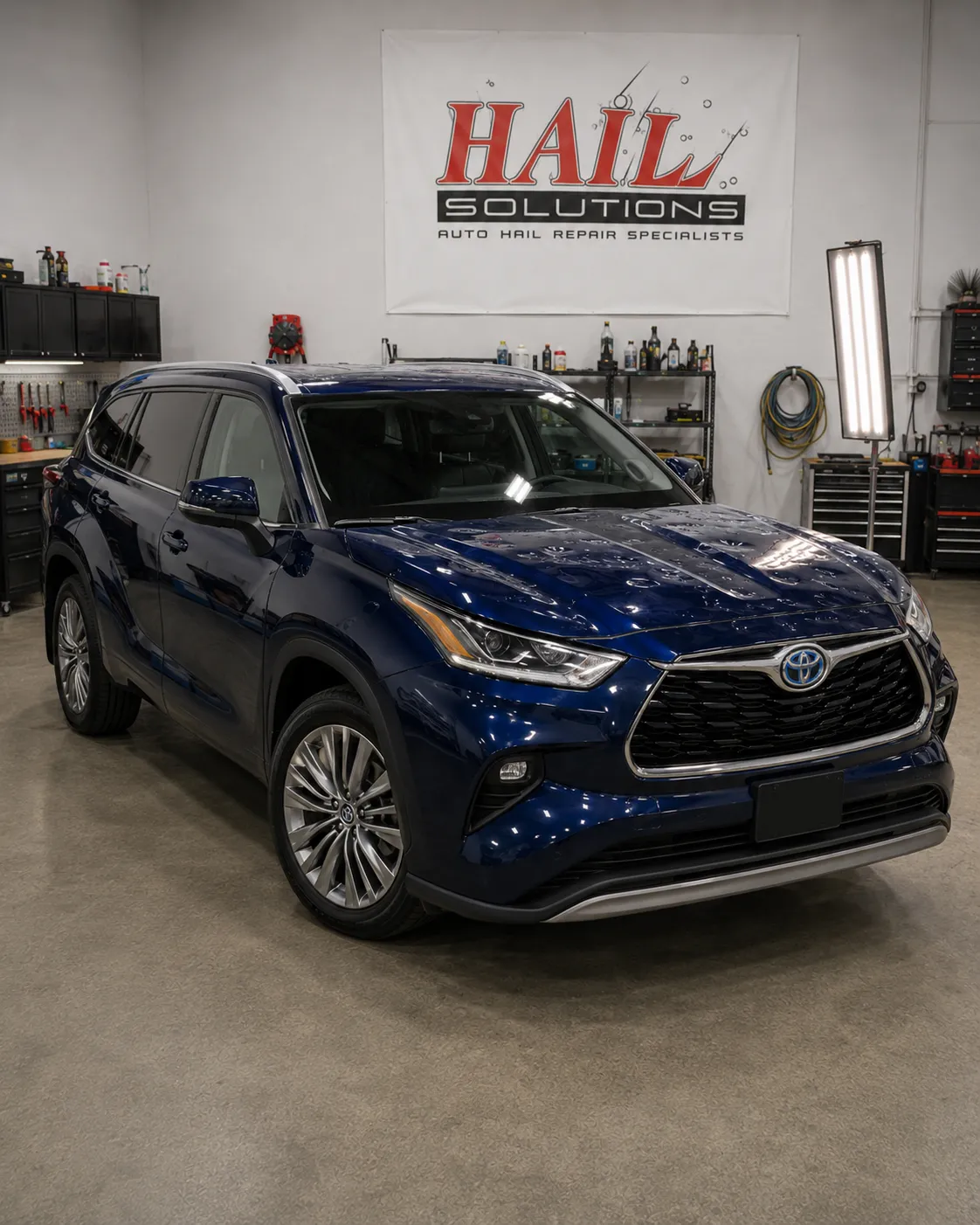 2023 Toyota Highlander hail damage repair in Overland Park, KS — detail photo 2