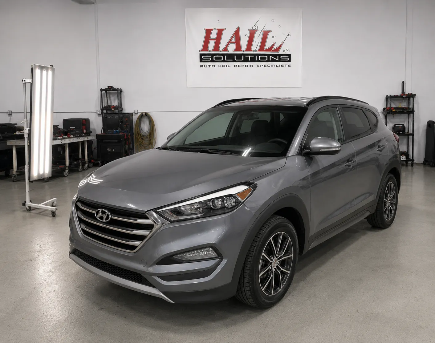 2017 Hyundai Tucson hail damage repair in Shawnee, KS — detail photo 3