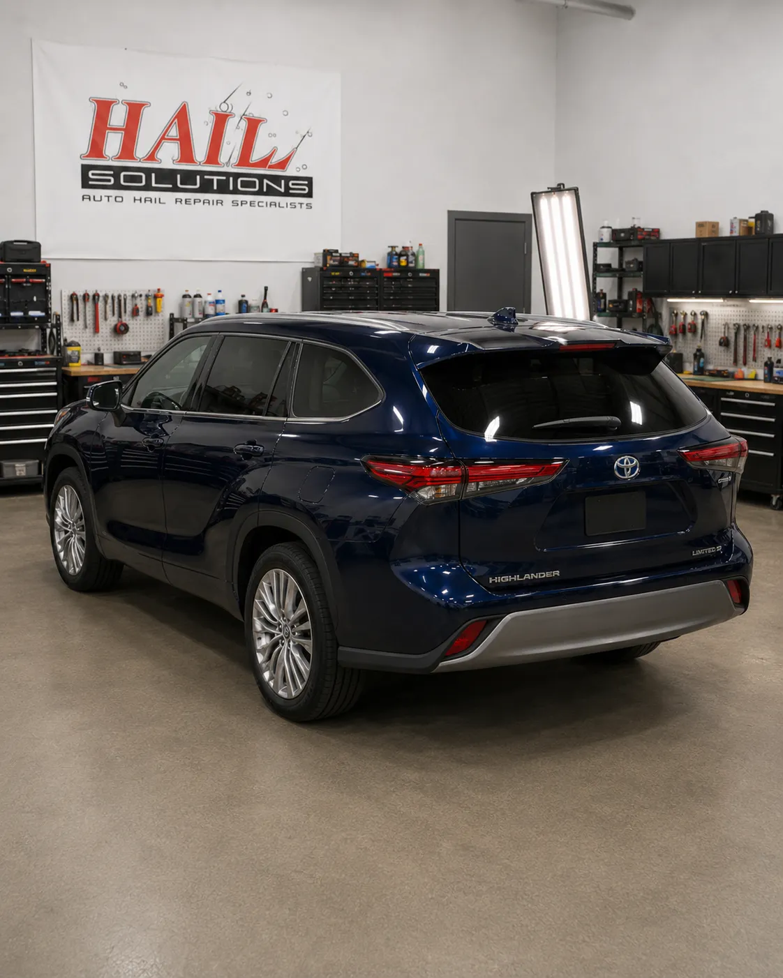 2023 Toyota Highlander hail damage repair in Overland Park, KS — detail photo 3