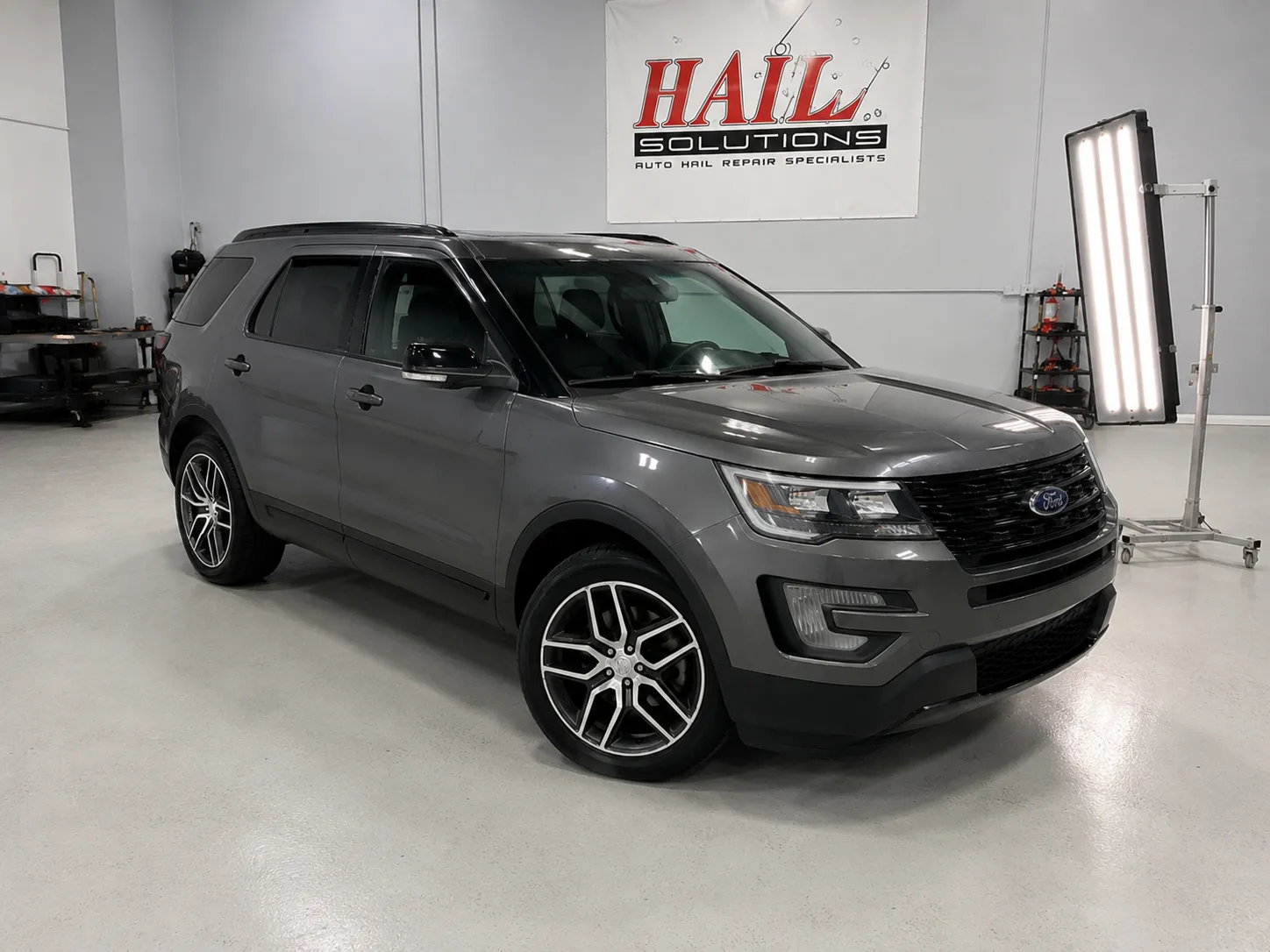 2018 Ford Explorer — Magnetic Gray hail damage repair in Kansas City, MO